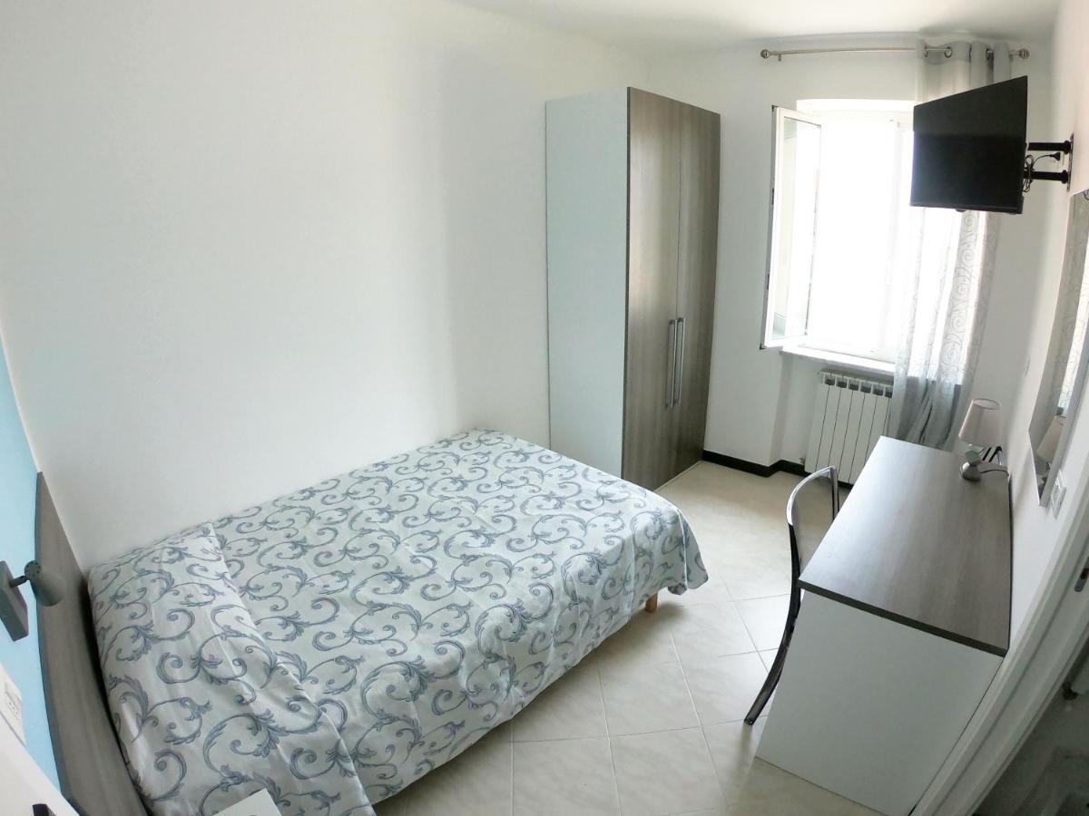 Hotel Aurora วาราซเซ ภายนอก รูปภาพ